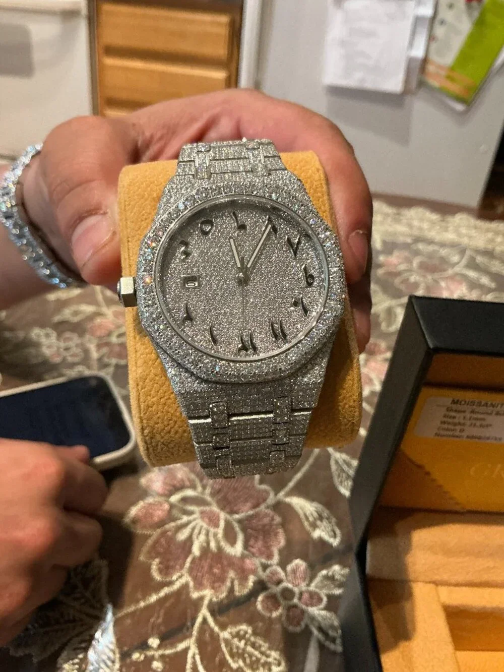VVS1 Moissanite (Crazy on tester) AP Watch